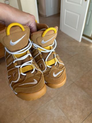 Nike Air More Uptempo Marrones y Amarillas