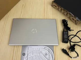 Portátil HP 15 Intel i7 Gen 13. 512GB 15.6FHD new