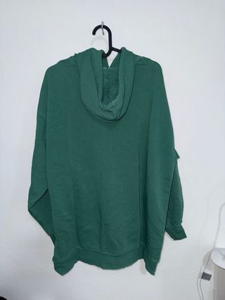 Sudadera verde Stradivarius 