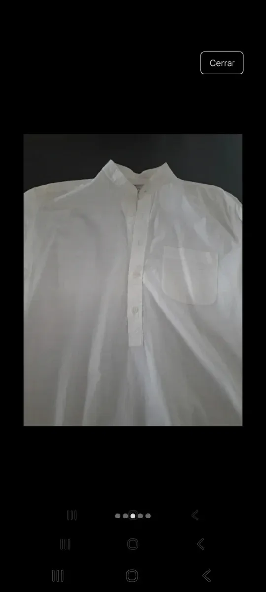 Camisa unisex cuello maho blanca
