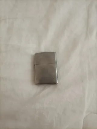 Mechero Zippo y accesorios