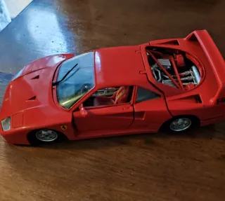 5 Modellini Ferrari Rossi