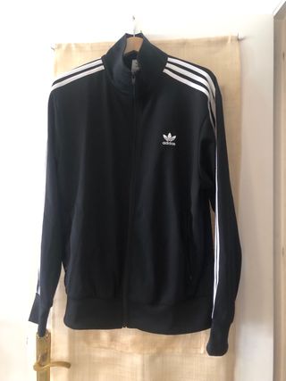 Chaqueta deportiva Adidas negra