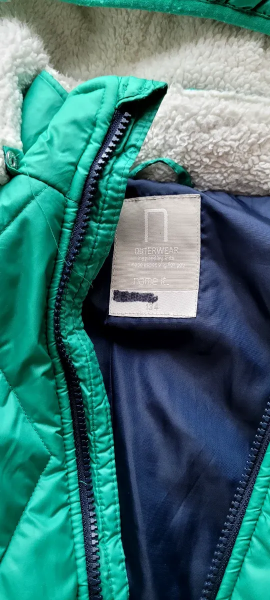 Chaqueta verde acolchada con capucha, talla 9-10 