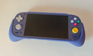 Retroid Pocket 5 con funda y grip