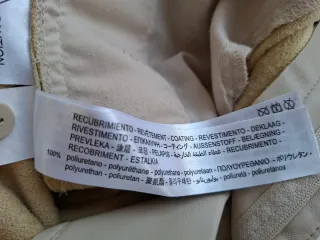 Pantalón corto polipiel beige mujer