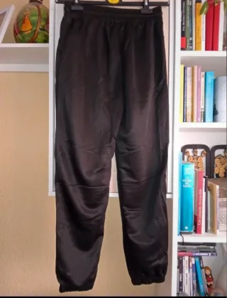 (M) Pantalón nuevo de chándal
