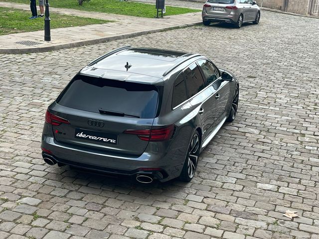 Audi RS4 AVANT