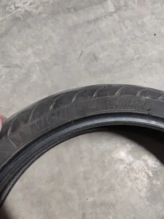 Neumáticos de Moto Pirelli diablo y michelin Radia