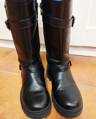 Botas altas niña negras