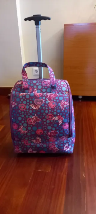 Maleta infantil con ruedas
