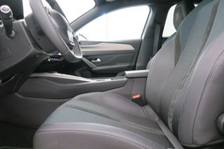 Peugeot 308 5P First Edition Eléctrico 115kW (156CV)