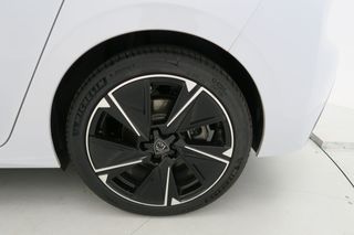 Peugeot 308 5P First Edition Eléctrico 115kW (156CV)