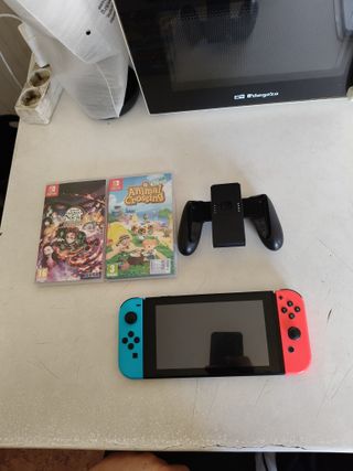Nintendo Switch + 2 Juegos