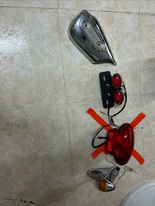 Repuestos y piezas originales Triumph TT Legend