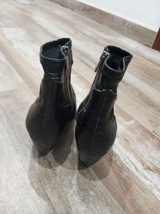 Botines Bershka Negros Talla 39