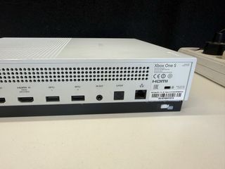Xbox One S Blanca