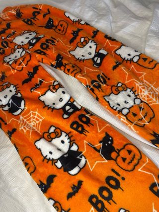 Pijama Hello Kitty Halloween Naranja