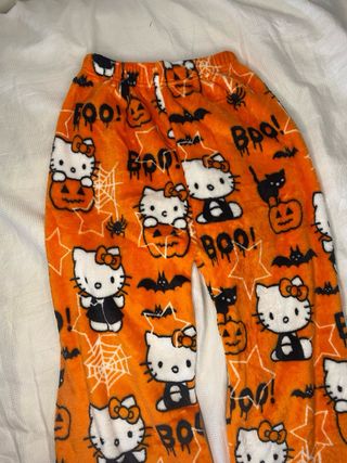 Pijama Hello Kitty Halloween Naranja