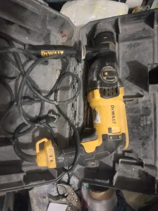 Taladro Percutor Dewalt