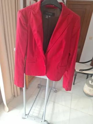 Chaqueta Zara Roja Vestir