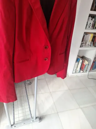Chaqueta Zara Roja Vestir