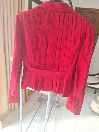 Chaqueta Zara Roja Vestir
