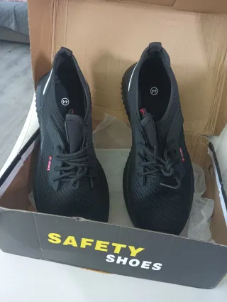 Zapatillas punta de acero negras