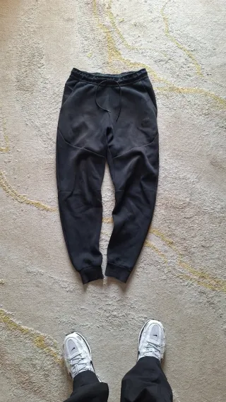 Nike pantalones tech fleece