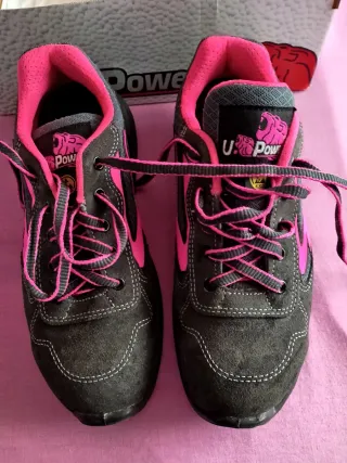 Zapatos de seguridad U-Power negros y rosas