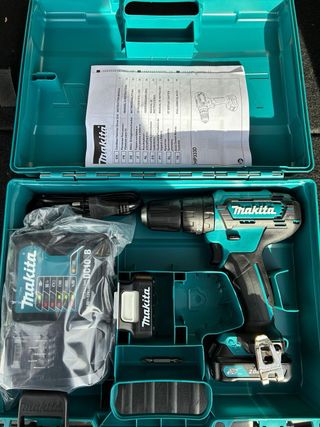 Taladro Percutor Makita CXT HP333DSAE