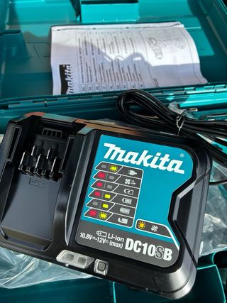 Taladro Percutor Makita CXT HP333DSAE