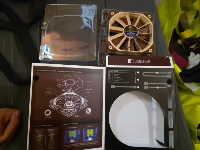 Ventola PC Noctua NF-F12 PWM