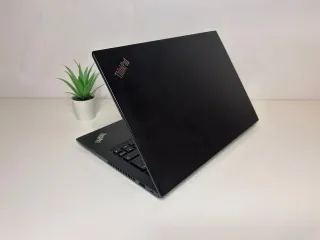 Portátil Lenovo Thinkpad T490s Negro