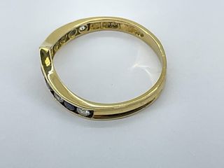 anillo oro 18k con piedra con circonita,zafiro