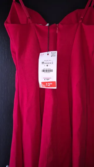 Vestido de alças vermelho nunca usado