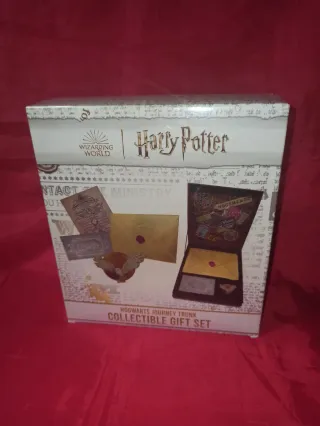 Harry Potter Hogwarts Journey Trunk Gift Set