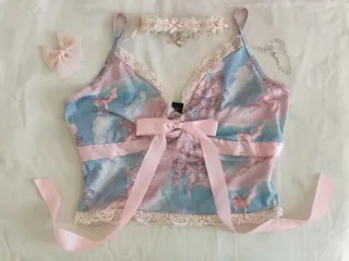 Top de ángeles con encaje y lazo