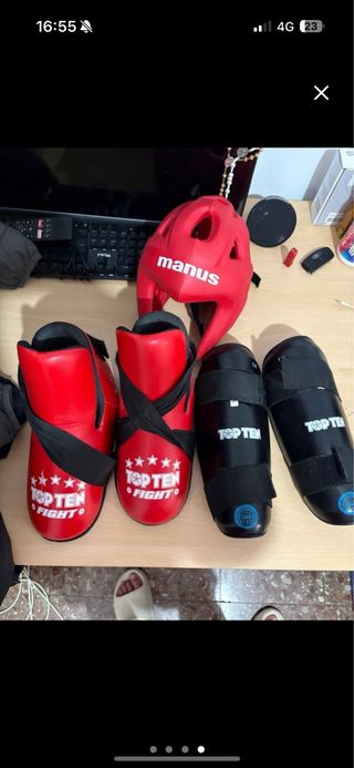 Casco Manus Rojo