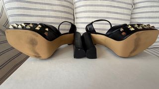 Sandalias TWINSET negras plataforma tachuelas