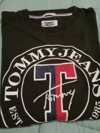 Camiseta Tommy Jeans Negra Estampada