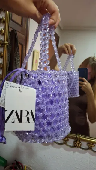 Bolso Zara de perlas morado