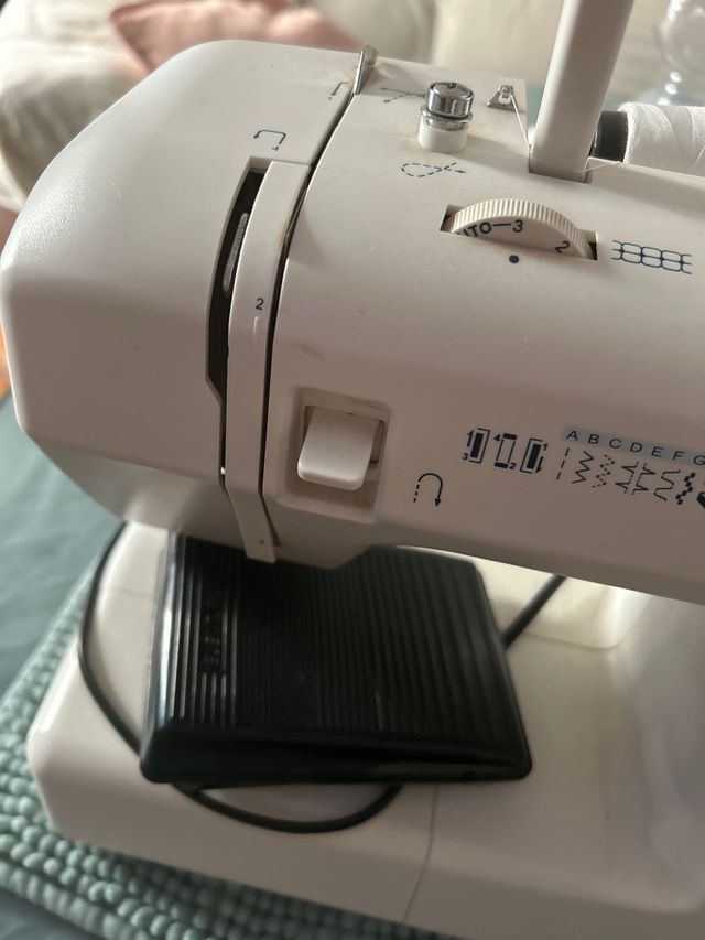 Máquina de coser SilverCrest