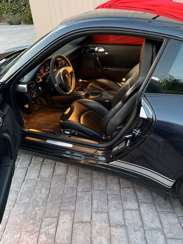 Porsche 911 Carrera 4S Coupé