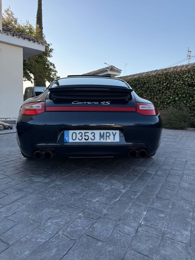 Porsche 911 Carrera 4S Coupé