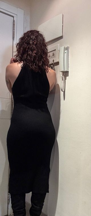 Vestido midi de punto canalé negro talla M