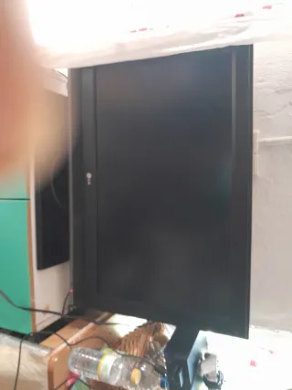 LG TV + PS2 con 1 mando y juego