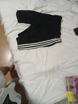 Pantalón corto deportivo Adidas negro