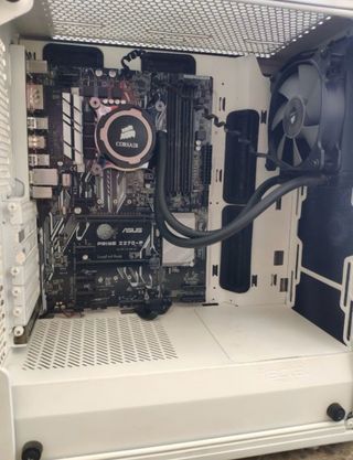 Torre PC Intel i7 + Placa Asus Z270 Blanca