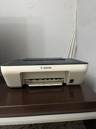 Impresora Canon Blanca y Negra
